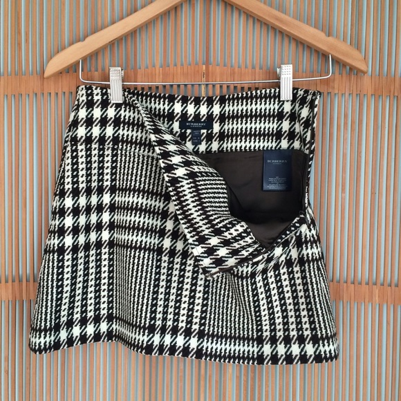 Burberry Dresses & Skirts - NWOT Burberry London houndstooth wool mini skirt