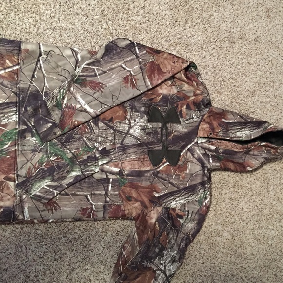 Men's under armour hoodie