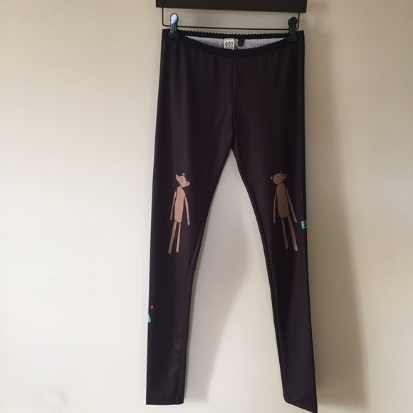 🎉HP🎉 QOO QOO Bear Leggings 💗💗 - Picture 2 of 4