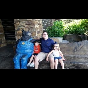 Meet your Posher, Kendra