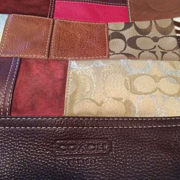 Coach authentic patchwork handbag - Picture 3 of 3