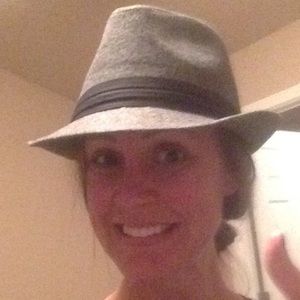 Meet your Posher, Kelly