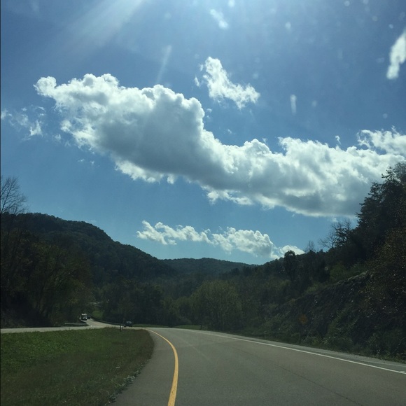 Meet your Posher, Mara - Picture 1 of 1