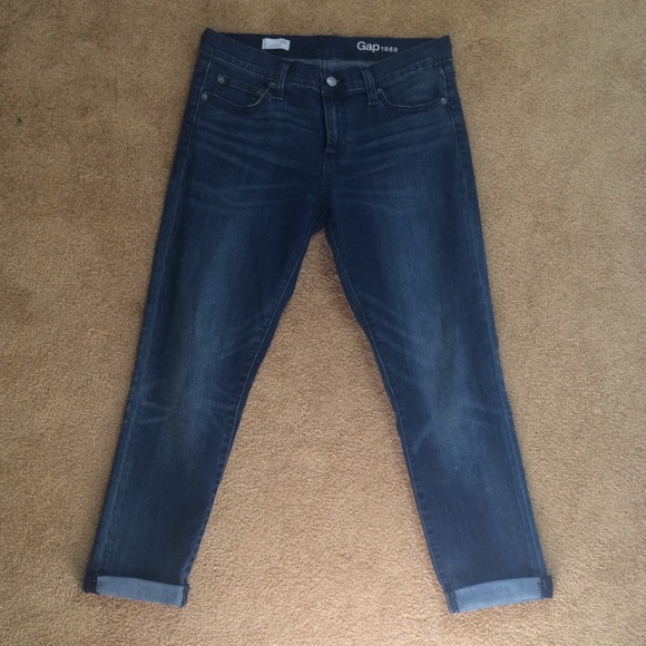 GAP 1969 girlfriend jeans