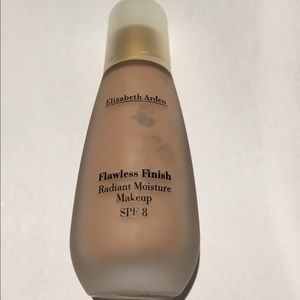 New Elizabeth Arden honey foundation