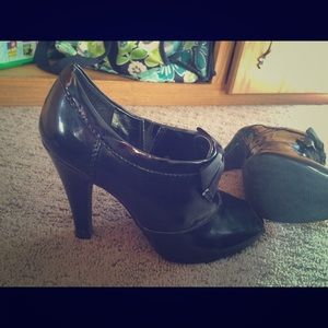Not selling-looking for these!