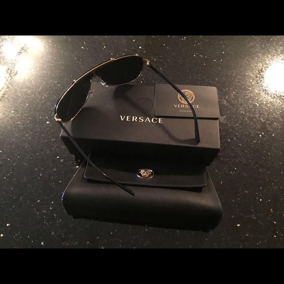 Versace Sunglasses - Picture 2 of 4