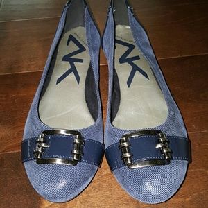 Navy blue Anne Klein Ballet Flats