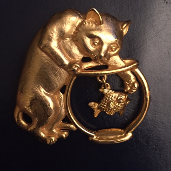 CAT LOVERS MUST "BOLD GOLD"CAT FISHING IN FISHBOWL - Picture 2 of 4