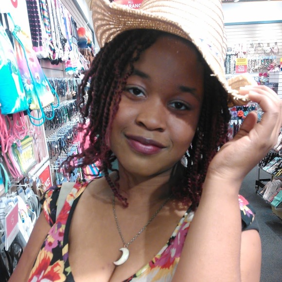 Meet your Posher, Asia - Picture 1 of 1