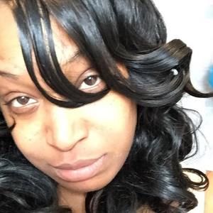 Meet your Posher, Aisha