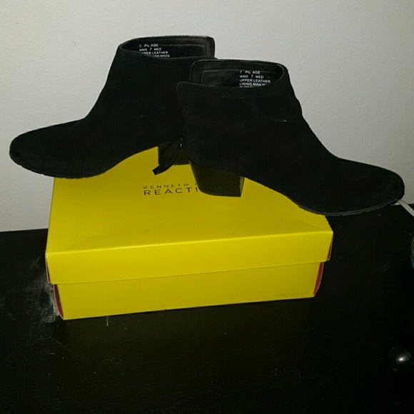 Booties - Picture 4 of 4