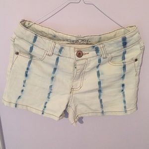 blue stripped shorts.