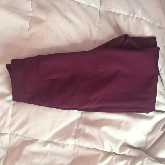 Lulu's highwaist skinny maroon pants
