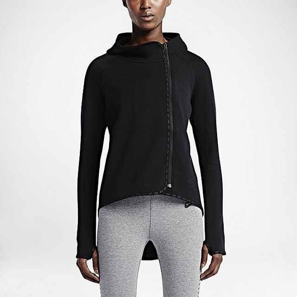 Nike Tech Sweater