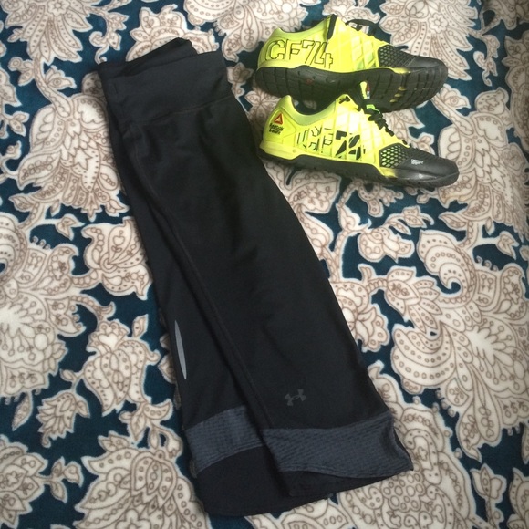 Under Armour Black Capri