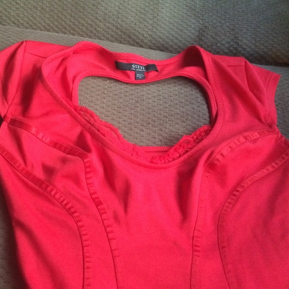 Red top - Picture 3 of 3