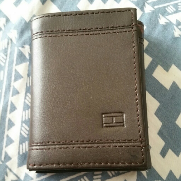 Tommy Hilfiger  Wallet