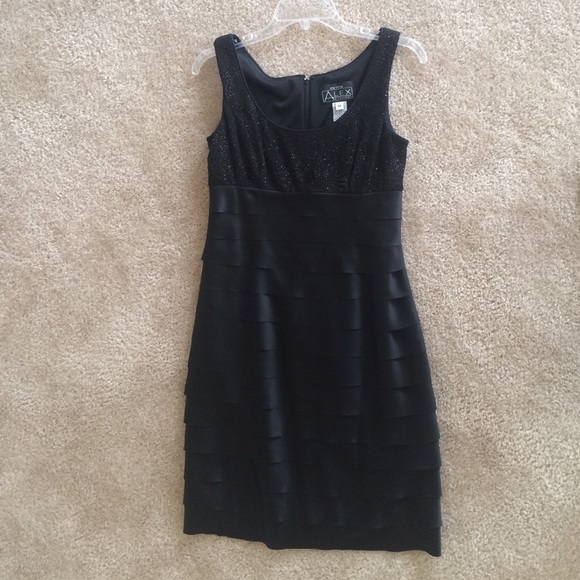 Sophisticated cocktail dress with shawl