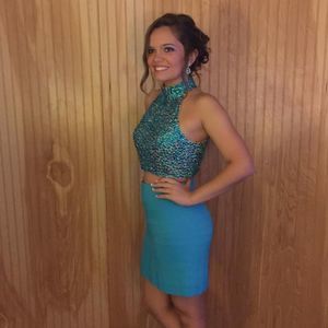 Meet your Posher, Debbie