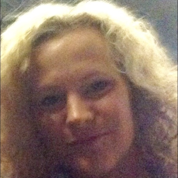 Meet your Posher, Karen - Picture 1 of 1