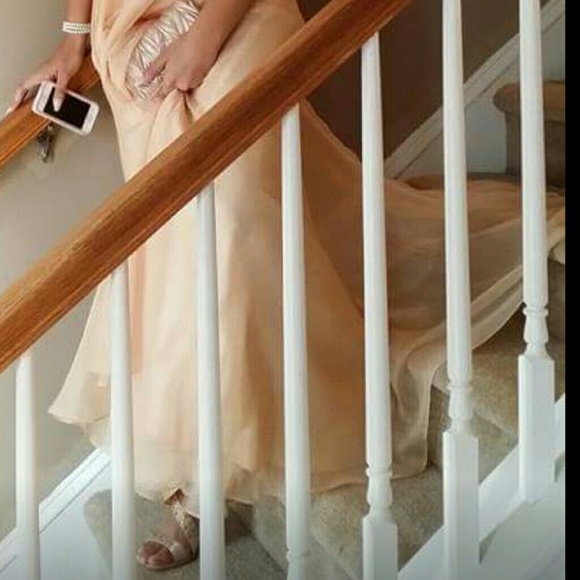 PROM dress - Picture 4 of 4