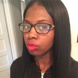 Meet your Posher, Ericka