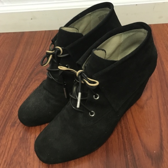 Michael Khors wedges