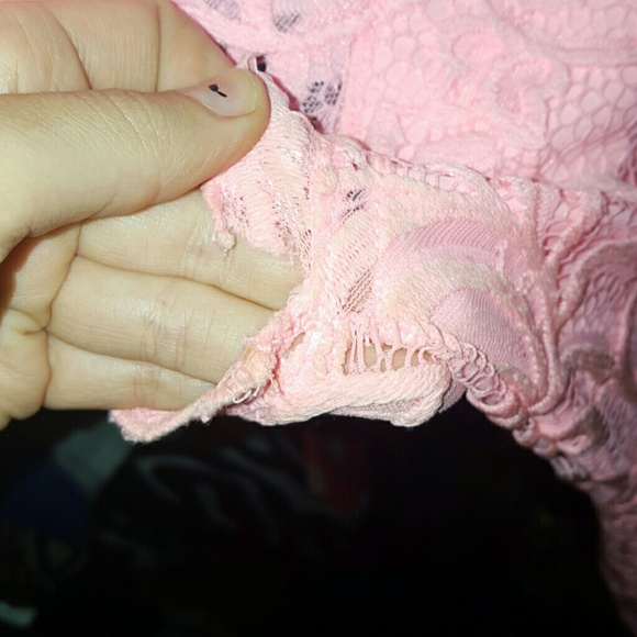 Pink lace dress - Picture 4 of 4