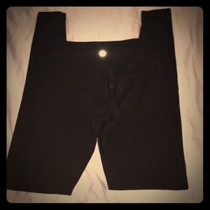 lululemon black Wunder Under yoga pants