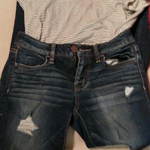 Distressed AEO Jeans/Jegging - barely worn!