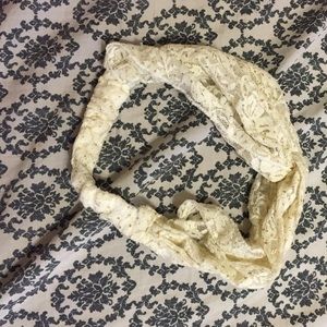 White glitter flower print headband