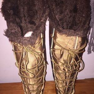 Over the knee timberland boot very comfy