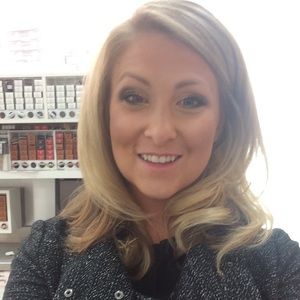 Meet your Posher, Erica