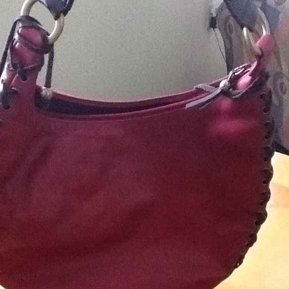 Authentic Kenneth Cole handbag - Picture 3 of 3