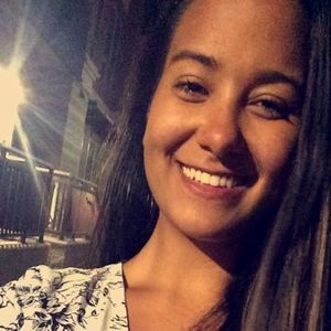 Meet your Posher, Daniella