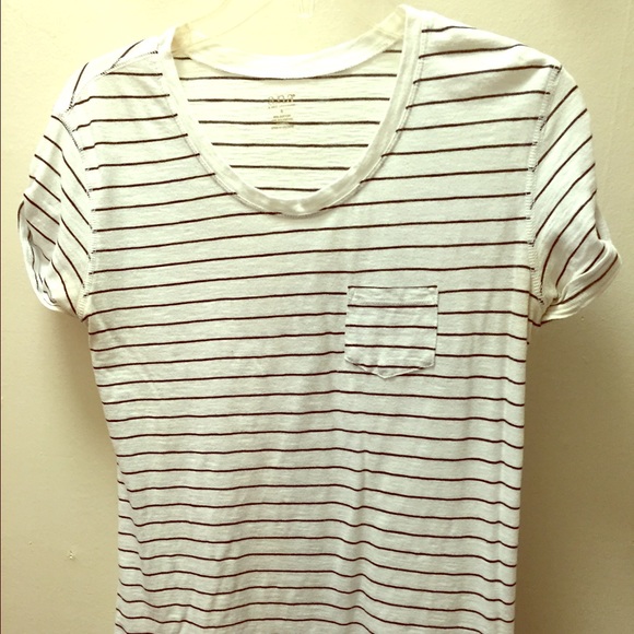 Black and white striped tshirt - Picture 1 of 2