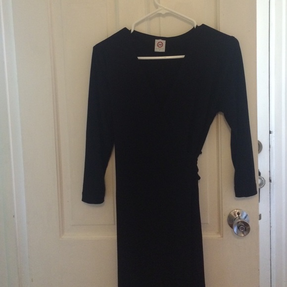 Black maternity wrap dress - Small