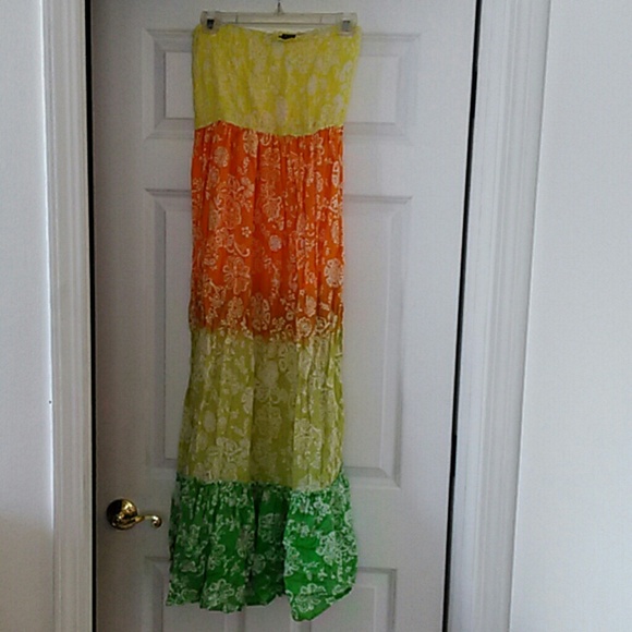 Colorful vacation maxi dress