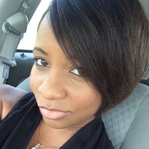 Meet your Posher, Danisha