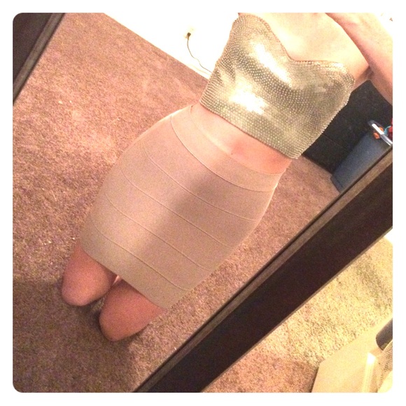 BCBG Max Azria Beige Tan Bandage Skirt