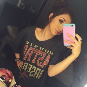 Meet your Posher, Victoria