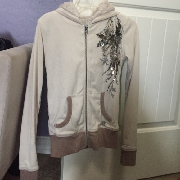 Cream hoodie SUPER FUZZY from miss me