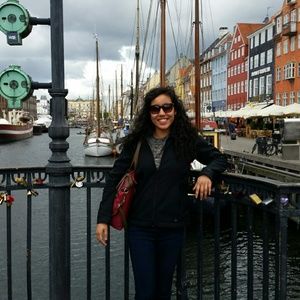 Meet your Posher, Alma