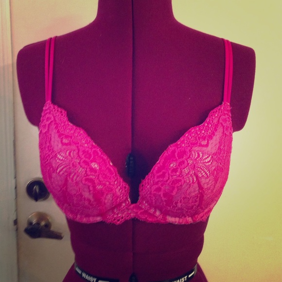 VS "very sexy" line push up bra