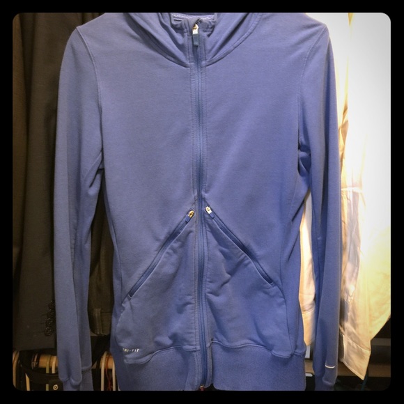Nike dri-fit jacket