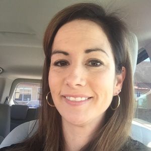 Meet your Posher, Angella