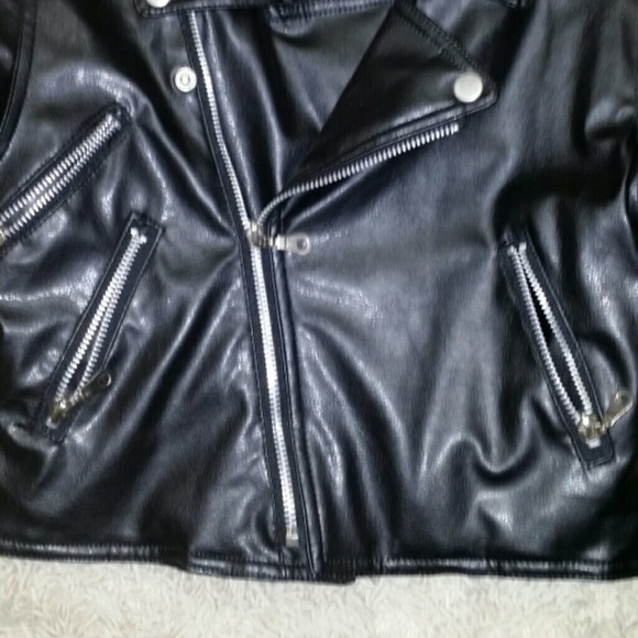 SOLD - Picture 4 of 4