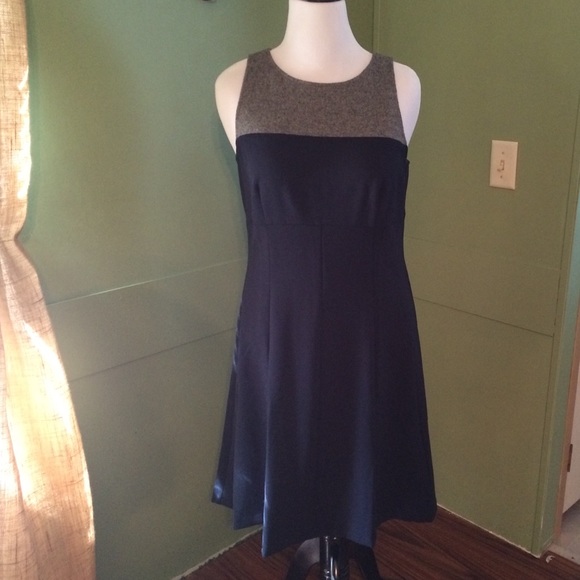 🎉 HP 🎉  Beautiful Loft Dress 💕