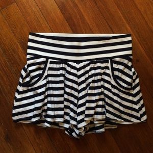 Express striped skort